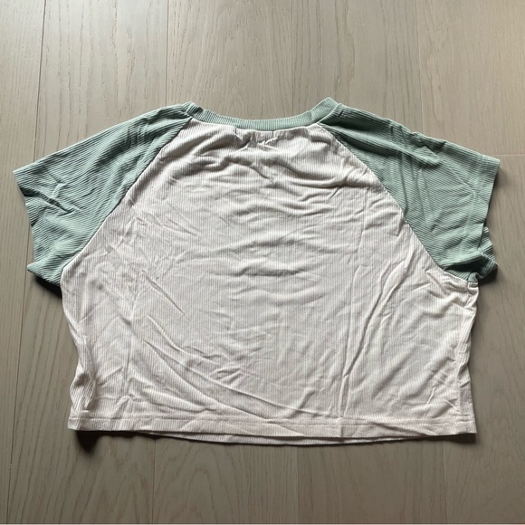 Cherube Raglan Tee - Picture 2 of 3